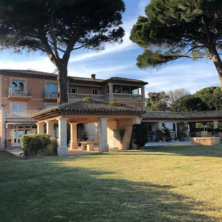 מלון Martinengo סן-מקסים